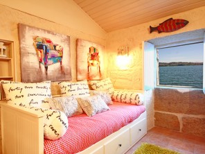 1 Bedroom Waterfront House in Combarro, Galicia, Spain